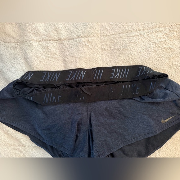 Nike Women's Plus Size Athletic Shorts - Picture 5 of 5